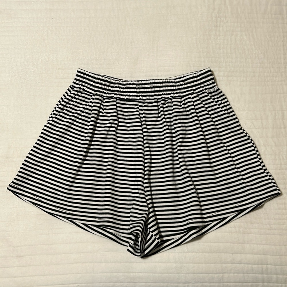 Buru everyday shorts in knit